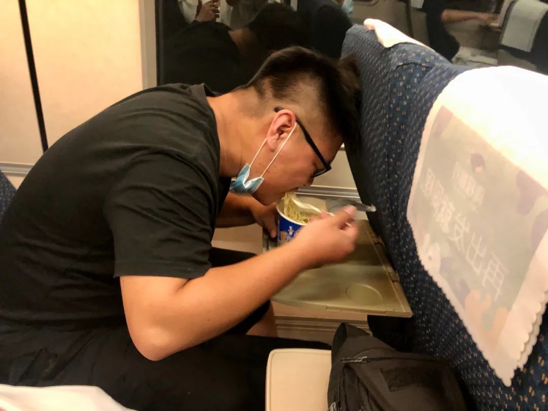 网上股票配资平台_ 炒股平台诈骗案例 _