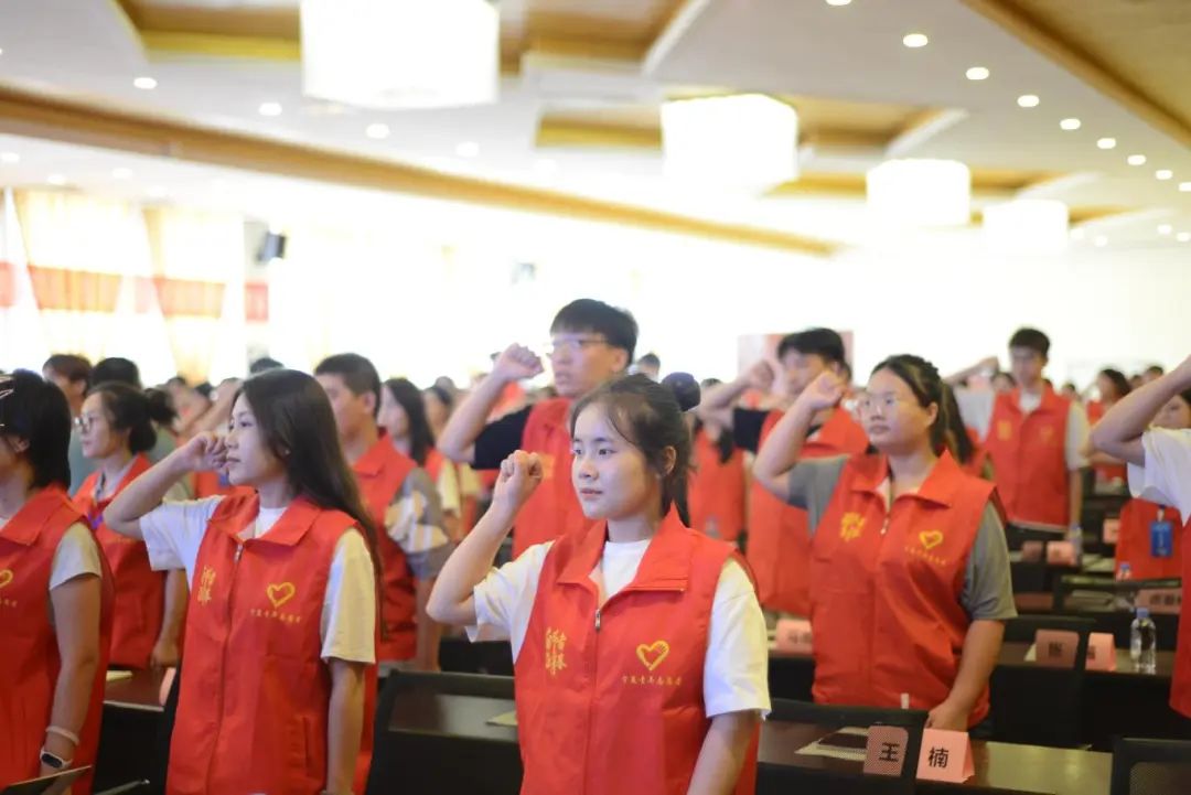 硕士博士赴西部就业增多_当前社会的就业形势_高校学子西部就业率增长