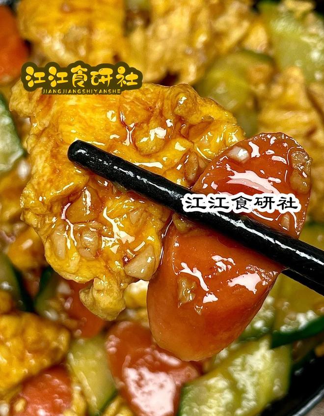 中伏消暑菜_黄瓜鸡蛋炒火腿肠红烧冬瓜凉拌苦菊_大盘凉菜图片