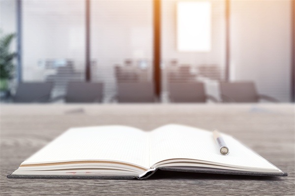 金融杠杆工具：利用可获资金实现再投资，提升财务效益？