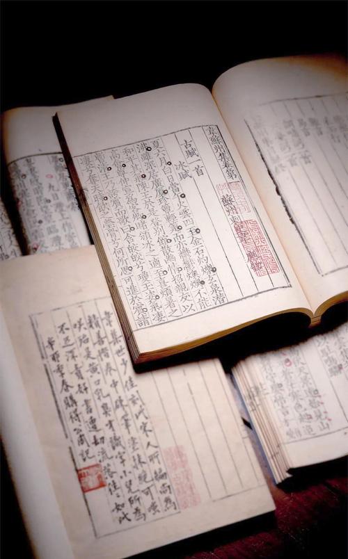 近几年来中国艺术品拍卖红火，古籍善本收藏为何突然升温？