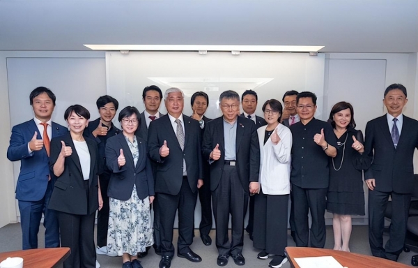 尼内岛大逃杀steam名字_岛内形势_形势()()