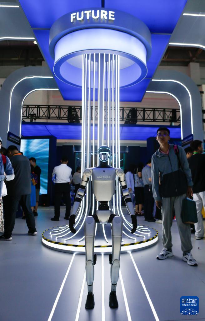 科技趋势_链博会 数字科技发展新趋势 _ 人工智能 赋能供应链韧性的关键引擎 