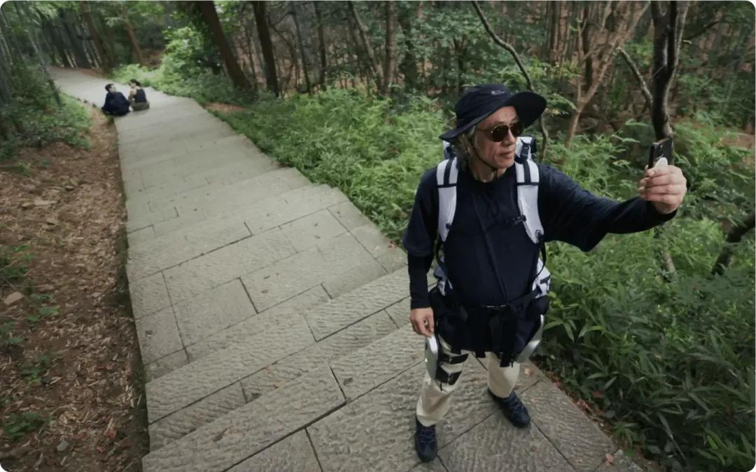 科技趋势_CES 2026 AI硬件融合 智慧康养趋势洞察