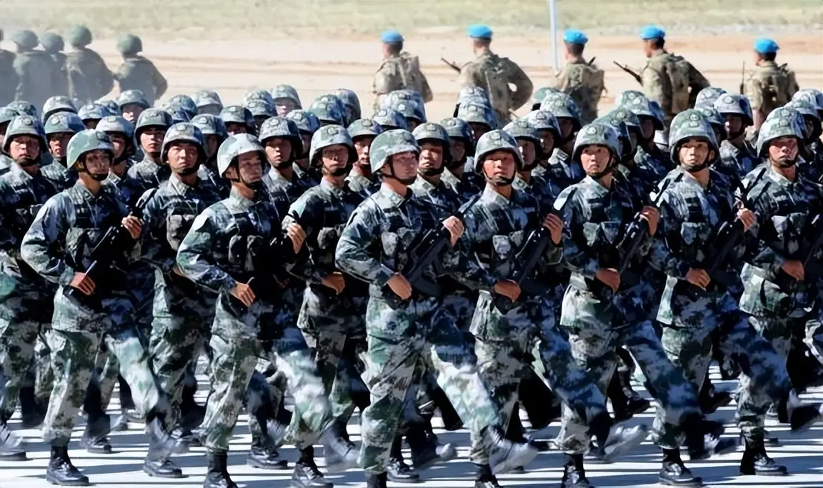 中国国防形势_中国军事力量发展_美国军事援助乌克兰