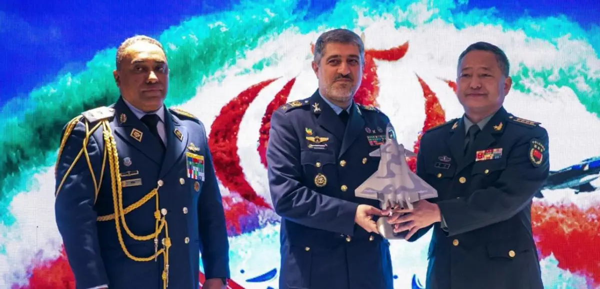 中国国防形势_中美中东局势分析_中国向伊朗赠送歼20模型