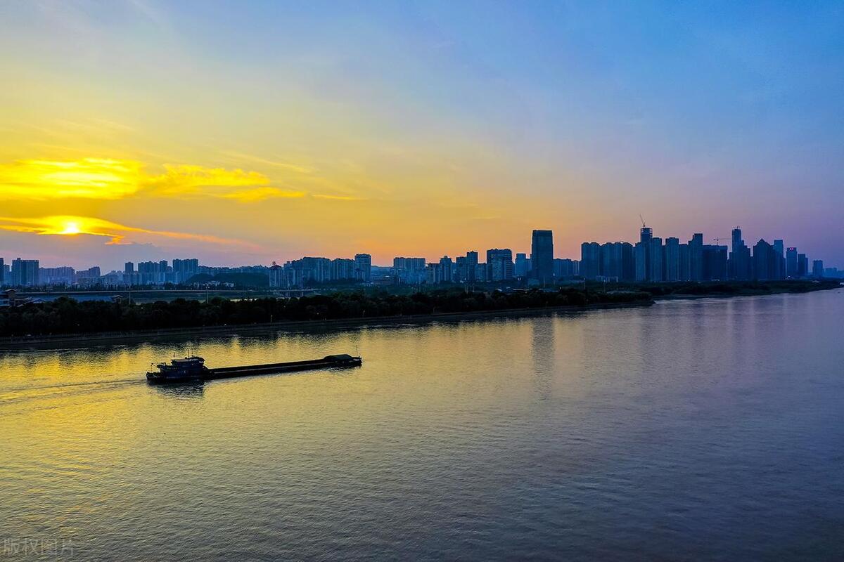 长沙必去景点推荐_长沙股票配资平台_长沙热门旅游景点